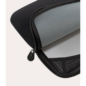 Tucano Colore Second Skin BFC1314 Carrying Case (Sleeve) for 33.3 cm (13.1") to 35.8 cm (14.1") Notebook - Black - Scratch