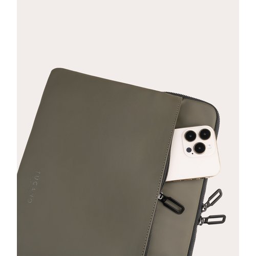 Tucano Gommo Carrying Case (Sleeve) for 33 cm (13") to 38.1 cm (15") Apple MacBook Air - Military Green - Water Proof, Ant