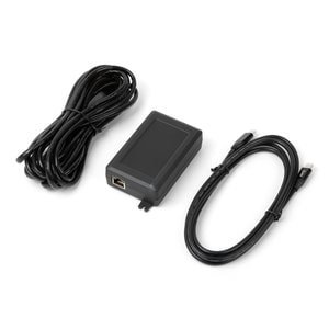 Power Over Ethernet Adapter for Meeting Owl 4+, with a 2m USB-C cable and a 4,5m Ethernet cable