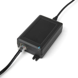 Power Over Ethernet Adapter for Meeting Owl 4+, with a 2m USB-C cable and a 4,5m Ethernet cable
