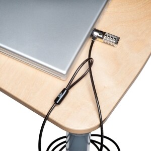 Kensington Cable de Bloqueo Para Portátil, Chromebook - Conforme con normas TAA - 1.83m Cable - Serializado - 4-ruedas - B