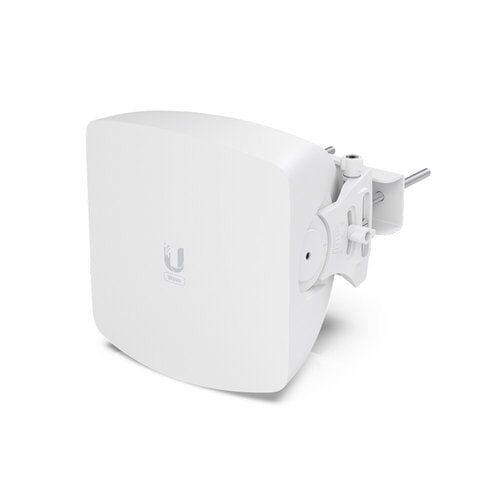 60GHz AP featuring full-duplex 1Gbps throughput, 5km+ range, and 16 client capacity